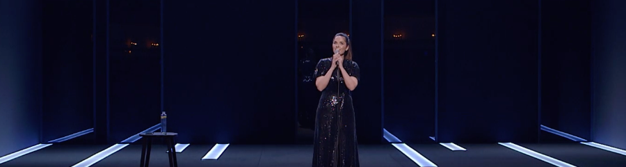 Юлия Ахмедова выпустила сольный концерт «Нет харассменту»